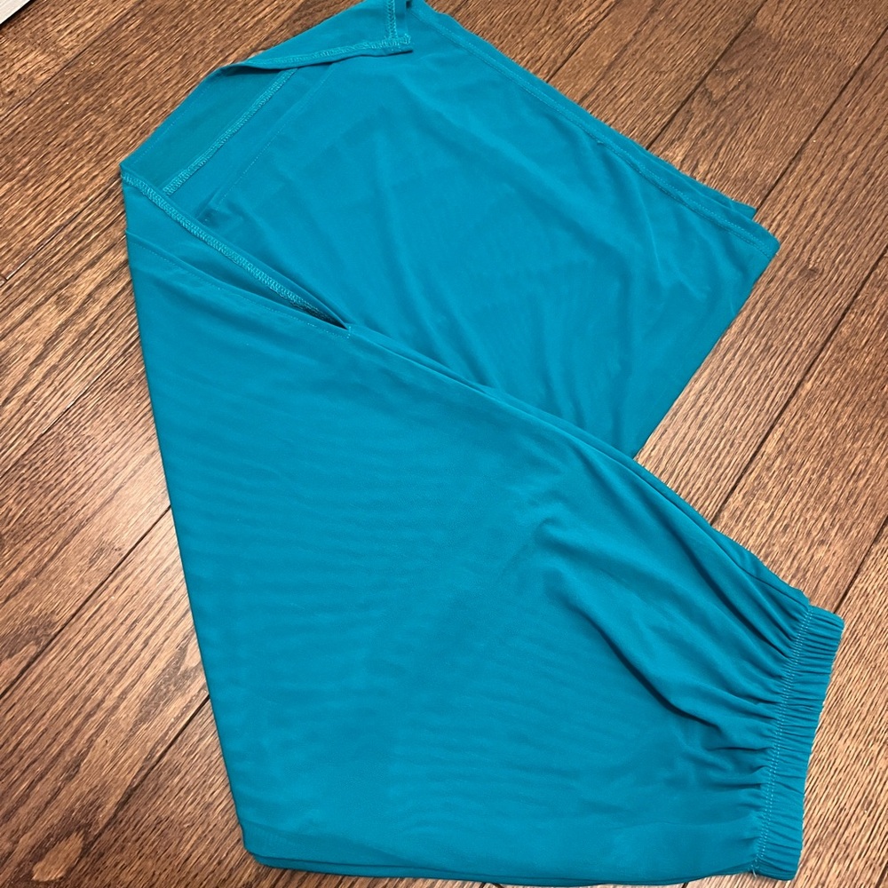🎉⚡️ 5 for $25 🛍️‼️
Teal Wide-Leg Women's Pants - Picture 5 of 11